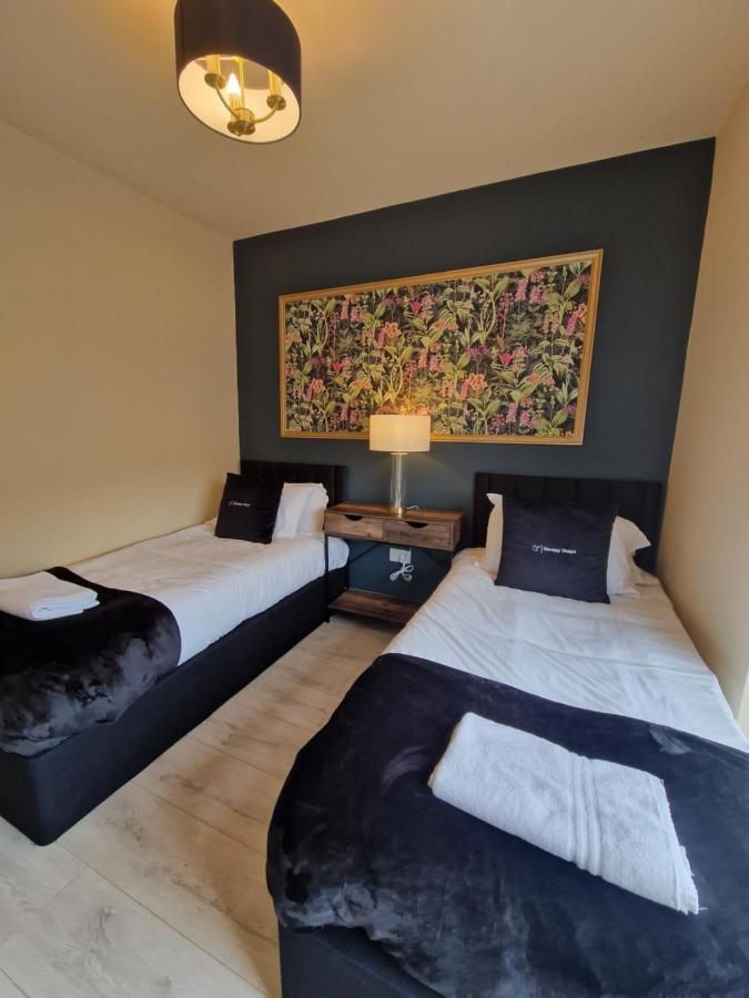 3 Bedroom Stylish Home Merthyr Мърдър Титфил Екстериор снимка